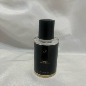 Julianna’s Miss Fuchsia